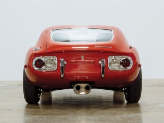 toyota-2000gt-04.jpg