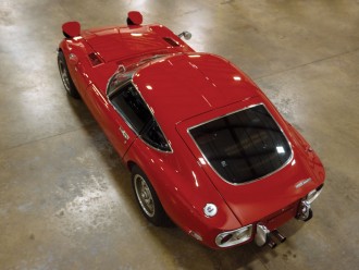toyota-2000gt-05.jpg