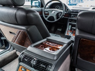 bmw-750il-03.jpg