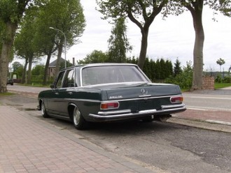 mercedes005.jpg