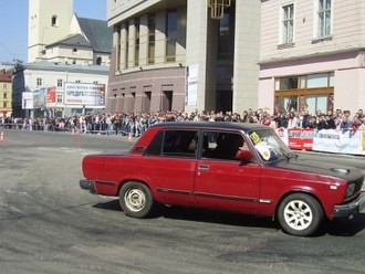 x_aa42750a.jpg