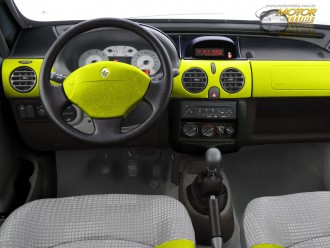 kangoo-2009-volante_1600 interior.jpg