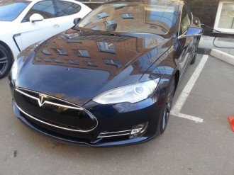 tesla-01.jpg